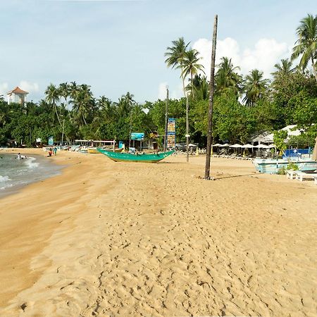 Hotel Dhammika Unawatuna Exterior photo